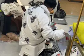 从市场慢慢回归的“人气”中看到信心，四季青店主：抓紧清冬装库存，等着上春装图片