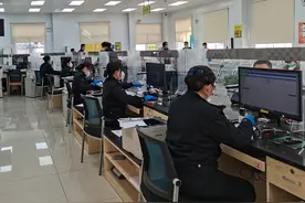 买了新能源车却难上牌？“小信箱”为民解燃眉之急图片