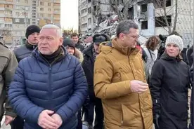早安！世界丨德乌外长突访哈尔科夫，俄军发动空袭；拜登私人办公室被曝发现10份机密文件图片