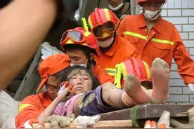 汶川地震幸存女孩遭恶毒辱骂，网络暴力何时休！图片