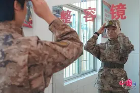 破茧成蝶，看下连新兵的四个瞬间图片