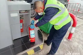 筑牢安全防线 守护春节回家路图片