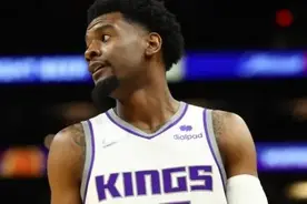 约什-杰克逊加盟国王在NBA发展联盟的附属球队图片