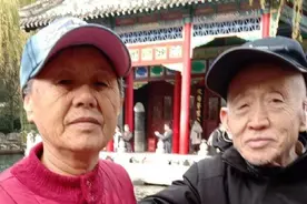 80岁老夫妻回应开房车环游中国：下一站去福建，目标走遍全国每个省图片