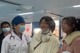 真好！术后14年，连体女婴长成健康姐妹花图片