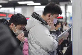 北京高校春季招聘正式开启，首场线下双选会60家单位现场揽才图片