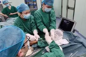 73岁爷爷长期透析血管狭窄，医生半小时打通患者“生命线”图片