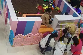 8个月婴儿饼干卡喉哭个不停，00后女孩挺身而出：“我是育儿顾问，让我来”图片