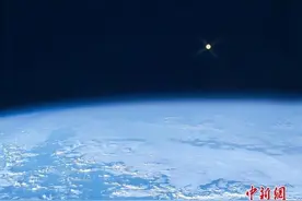 宇宙级大片！领略神十四航天员镜头下的蔚蓝星球图片