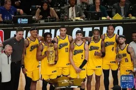 NBA全明星｜新秀赛：加索尔队夺冠图片