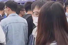 博士生月薪最低3000元 全国政协委员发声图片