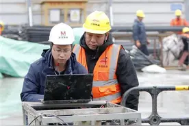确保地铁施工质量 武汉地铁工程师自创检测办法图片