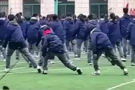 《快乐崇拜》！南京一中学课间操满满“回忆杀”图片