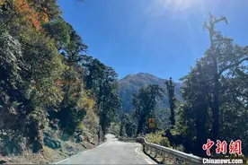 云南独龙江公路将实行交通管制 为期一年图片