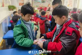 奎文区孙家小学蒲公英全阅读：图书漂流，共品书香图片
