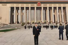 全国政协委员胡仲军：建设武鄂黄黄国家物流枢纽经济示范区图片