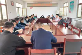 德州天衢新区赵虎镇召开土地流转推进会议图片