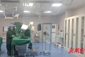 摘除“不定时炸弹”|江永县人民医院实施首例支架辅助下颅内复杂动脉瘤介入栓塞术图片