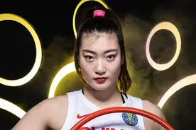 中国球员李梦签约WNBA华盛顿神秘人队图片