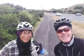 65岁阿姨8年骑行穷游12国！下一步她想去……图片