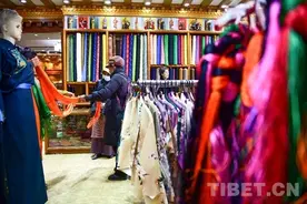 新时代藏装与时俱进、不断革新图片