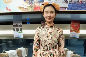 把年画穿身上：潍坊非遗融入新时尚的有益尝试图片