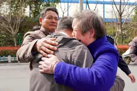 “哥哥！”魂牵梦绕46年，他，终于回家了！图片