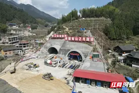 城步：落实“五高” 为城龙高速建设保驾护航图片