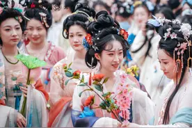 海棠正在最佳观赏期，南京莫愁湖花朝游园会等你来“穿越”图片
