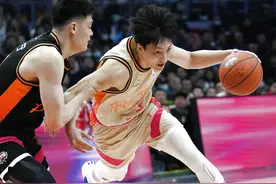 CBA|全明星赛北区队加时击败南区队 阿不都沙拉木荣膺MVP图片