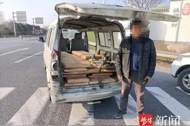拆除座椅不等于是货运车！交警：改装拉货不合法图片