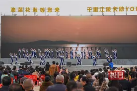 油菜花海邂逅舞林盛会，“千里江陵”续写李白的浪漫诗意，江陵县长发出邀约：江陵不大，风景如画；江陵虽小，欢迎打扰图片