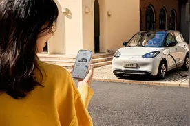 五菱又出“神车” ：头顶网红光环的缤果来了图片