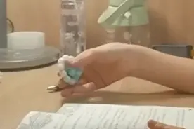 小学生都在盘串了？医生：当心引发这种病图片