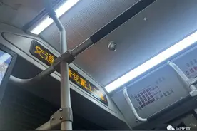 北京公共交通出行还需要戴口罩吗？记者探访图片
