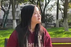 好奇show一坐公交车就犯困 这到底是怎么回事？图片