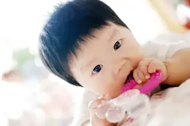 存在吞咽窒息风险！这些儿童用品你家孩子可能正在用！快自查图片