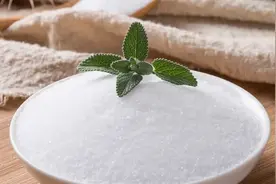 家里换这种盐，可降低心血管疾病风险，但6类人慎吃！记住这4点，科学减盐图片