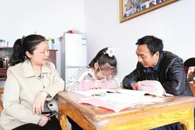 “让她身心健康成长，是我们唯一的初心” 武汉教师夫妻扶助苦难女童10年图片