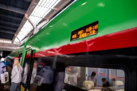 乘着火车去老挝——首趟中老铁路国际旅客列车见闻图片