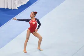 （体育）体操——全国冠军赛：女子自由操决赛赛况图片