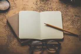 年轻人做旅游攻略，攻略的对象是生活图片