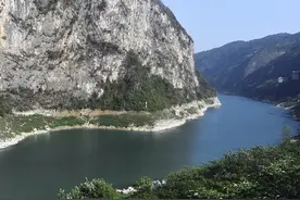 重庆涪陵：乌江景如画 碧水织画廊图片