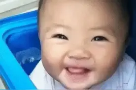 曾令无数网友心疼，最小“外卖员女孩”长大了图片
