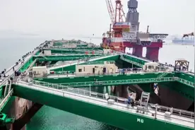 走黄渤海文化体验廊道主题采访｜海上“巨无霸”，国之重器“蓝鲸1号”创造多项世界纪录图片