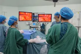把宫外孕出血误当肠胃炎，41岁女子全身失血过半图片