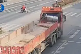 惨剧！9吨重钢卷撞进驾驶室，司机当场死亡！图片