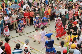 “三月三”假期首日，玉林群众玩嗨了！图片