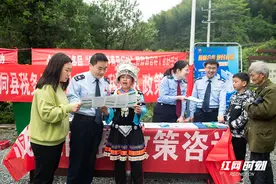 会同税务：“三月三”里颂党恩 税费宣传入乡村图片