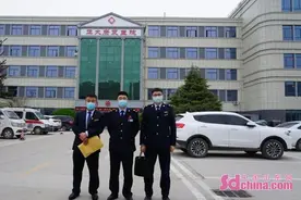 菏泽市不动产登记交易中心：上门服务暖民心、解民忧图片